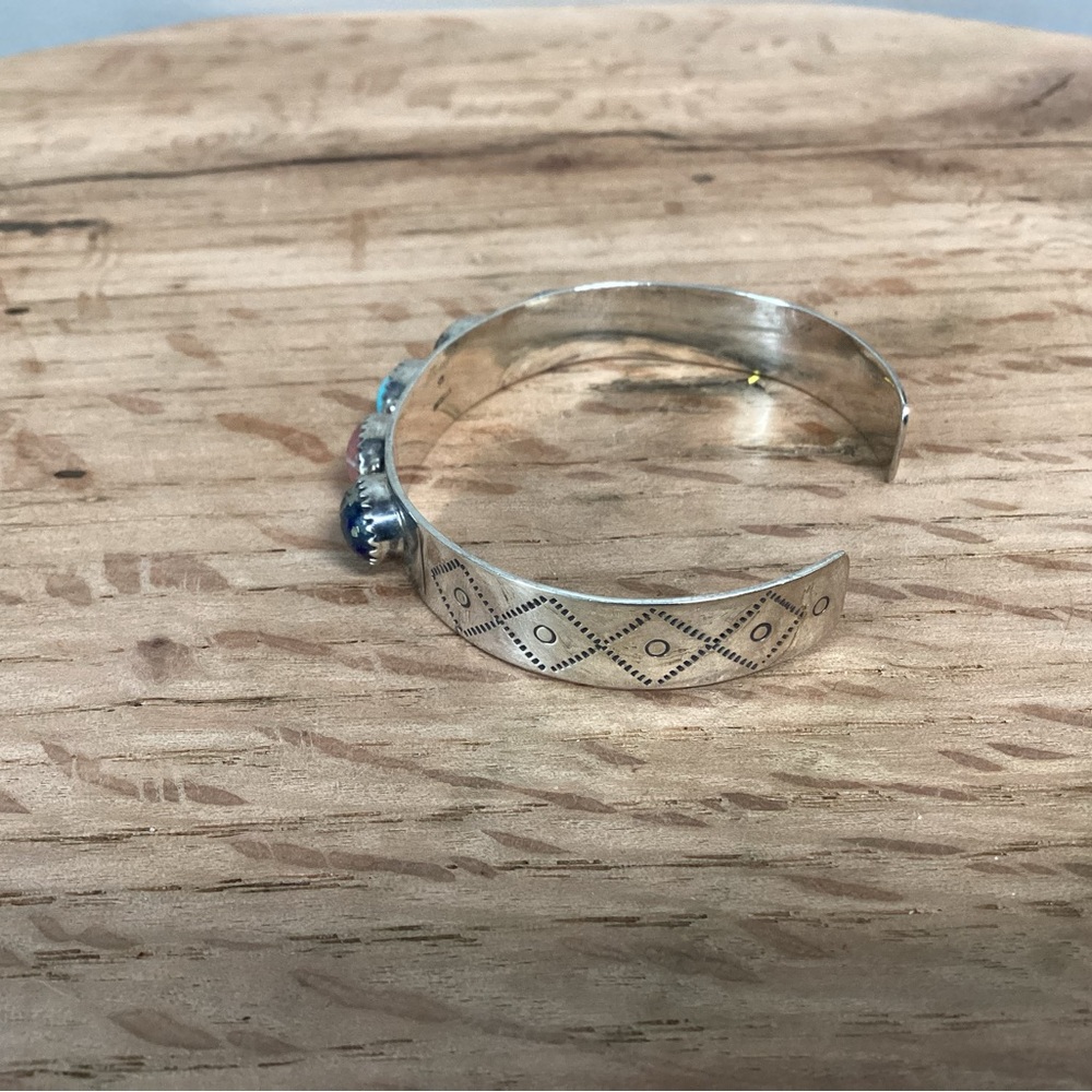 🟢 Vintage Navajo Style Sterling Cuff Bracelet - EUC - Beautiful Stones Sterling - Picture 10 of 16